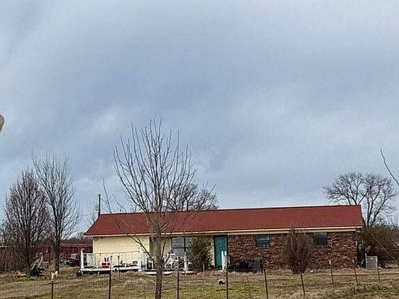 2nd image of 6828 Dayton Rd