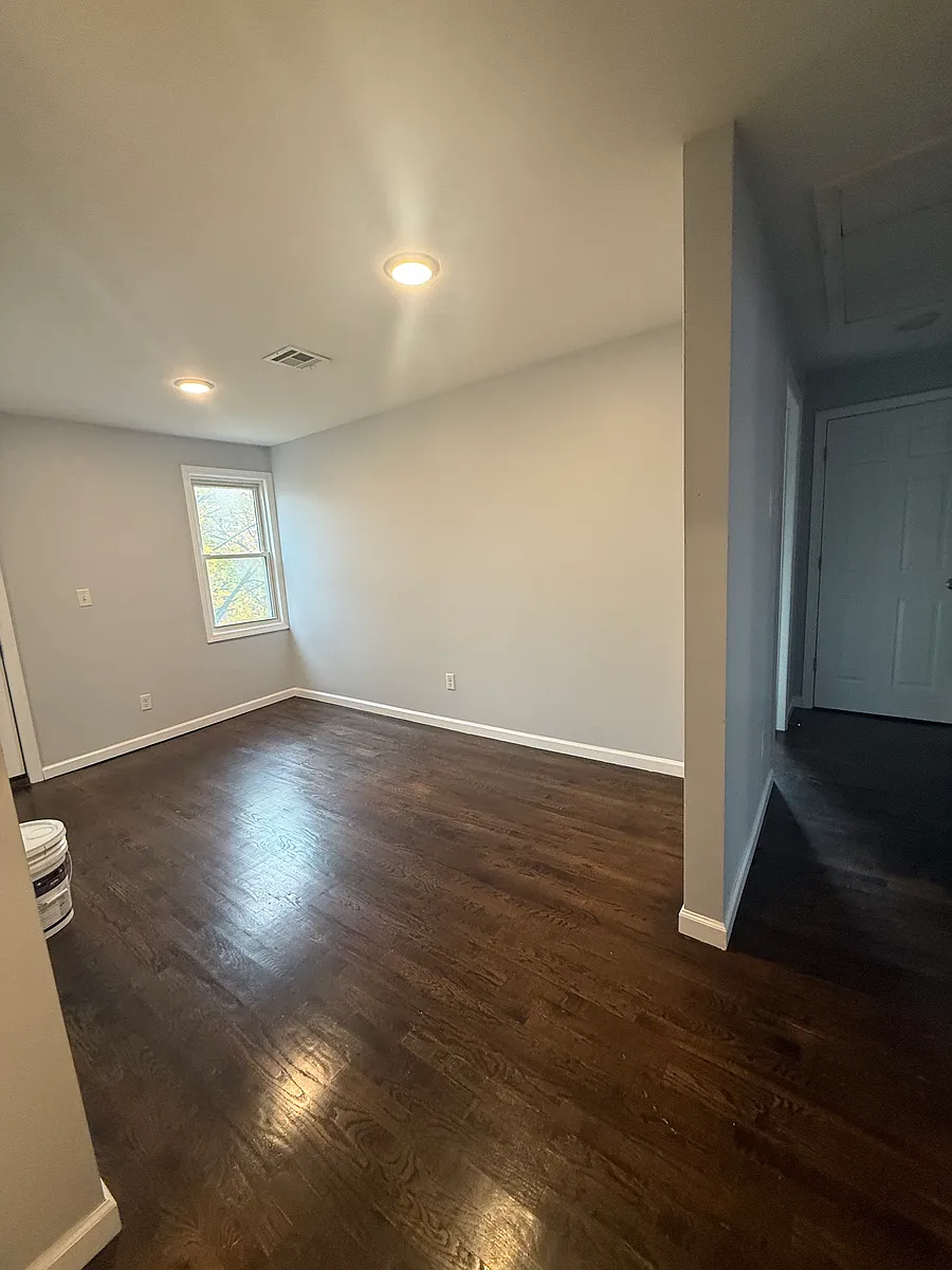 Building Photo - 69 W Main St #3L
