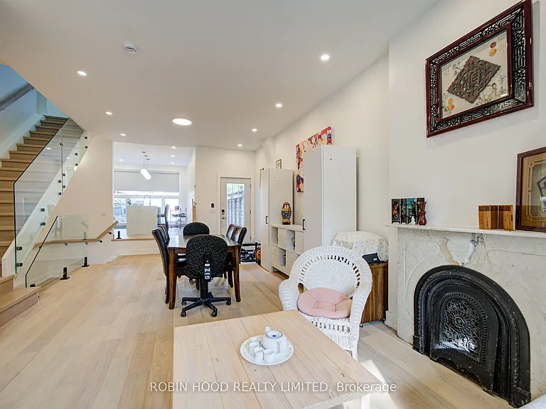 124 Robert St — Photo 5