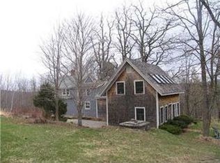 72 High St, Hope, ME 04847