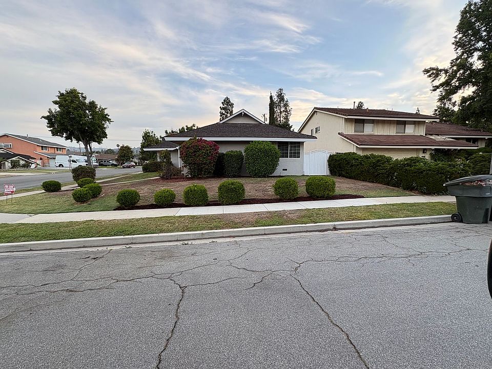 2nd image of 1100 Delay St