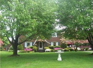 1470 Ridge Rd, Ambridge, PA 15003