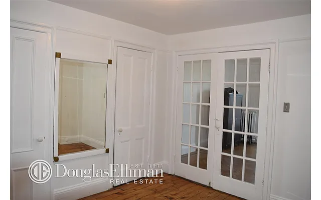 Rented by Douglas Elliman | media 24