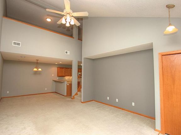 4th image of 17156 Eagleview Way #78