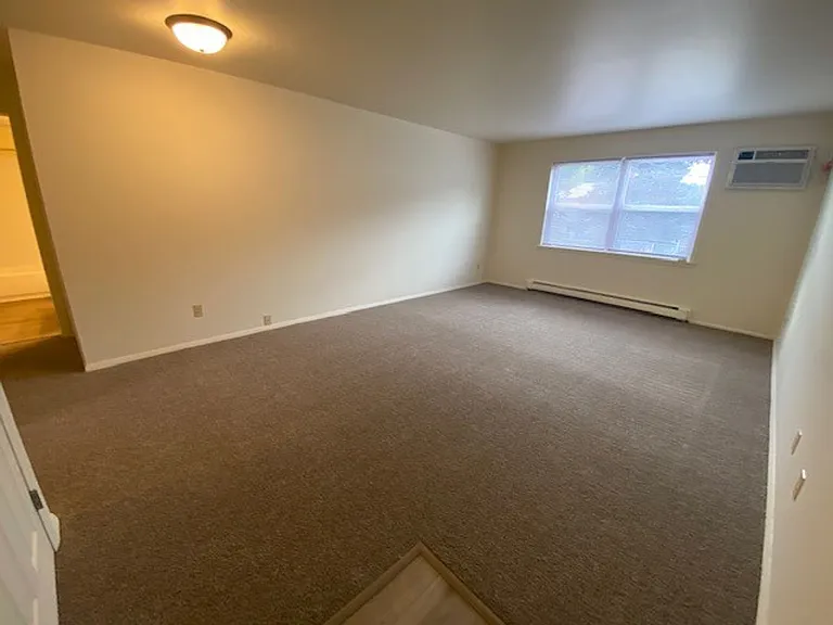 State Place Apartment Homes — Photo 36