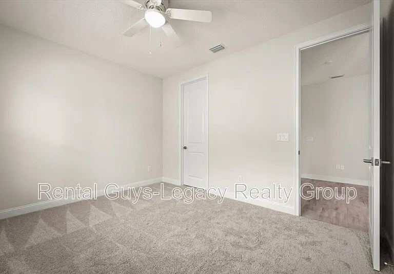 42 Banfield Ln — Photo 6