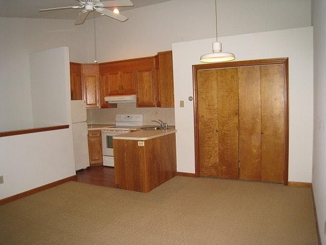 Kitchen, Living area
