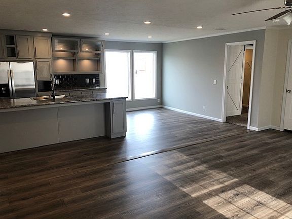 3rd image of 1250 Paree St #1152