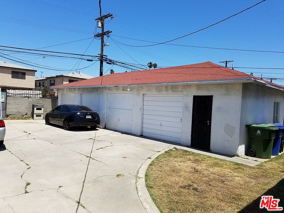 2nd image of 861 W 85th St