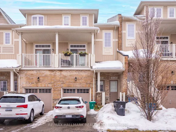 397 Westwood Dr #B, Kitchener, ON N2M 0B5