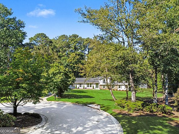 2nd image of 3852 Chattawood Dr