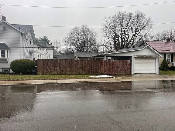 4th image of 46 N Poplar St