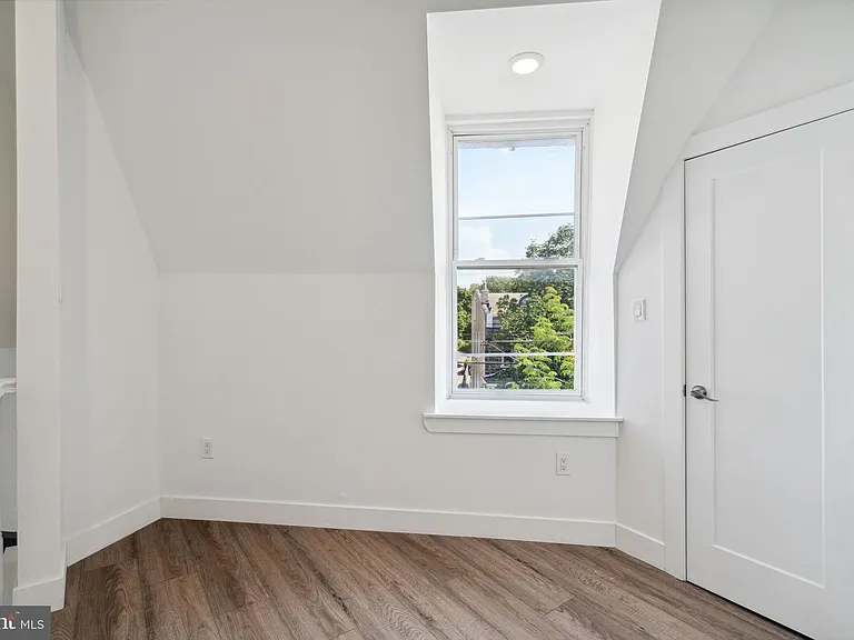 5164 Ridge Ave #3 — Photo 24