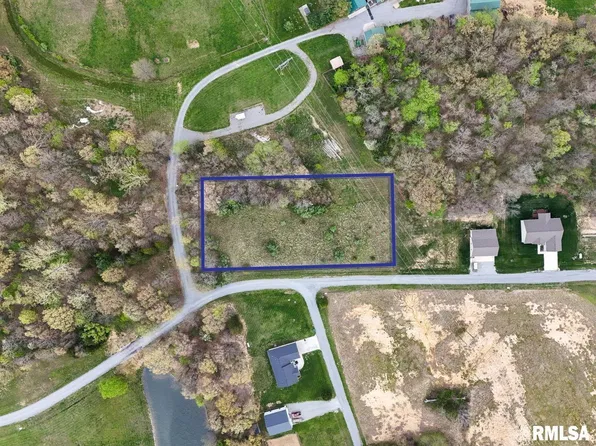 29 Castle Oaks Rd, Pittsburg, IL 62974