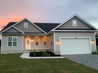 283 Woodland Dr, Montross, VA 22520