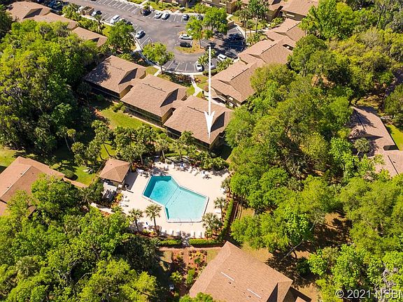 2nd image of 120 Hibiscus Woods Ct APT 6D