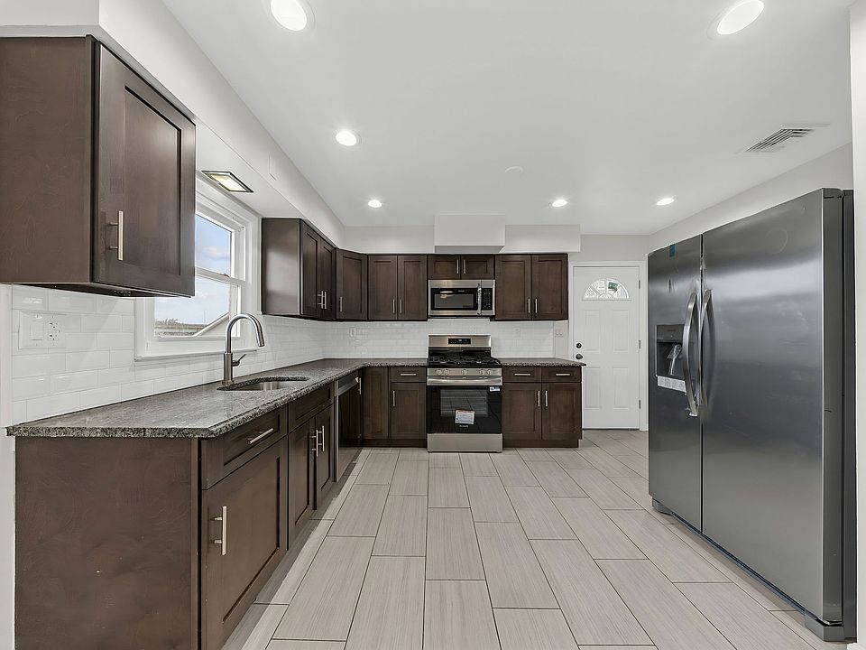 1st image of 11 Sibel Ct Unit 2
