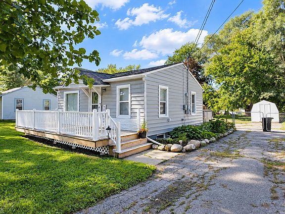 2nd image of 628 Aiken St