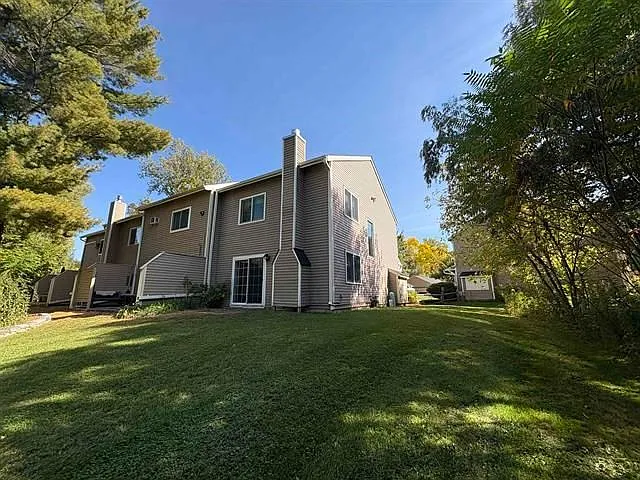 L4 Stonehedge Dr #L4 — Photo 28