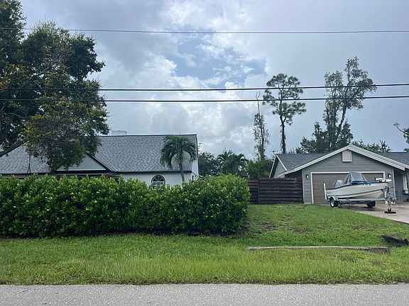 3rd image of 17160 Phlox Dr