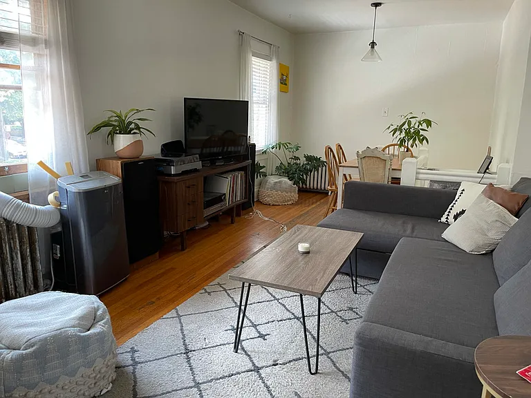1400 N Detroit St #6 — Photo 8
