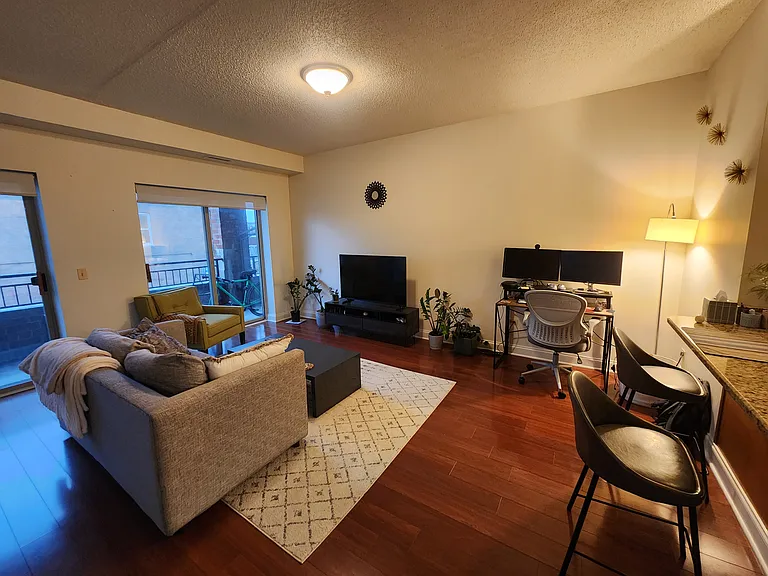 2318 N Milwaukee Ave #201 — Photo 5