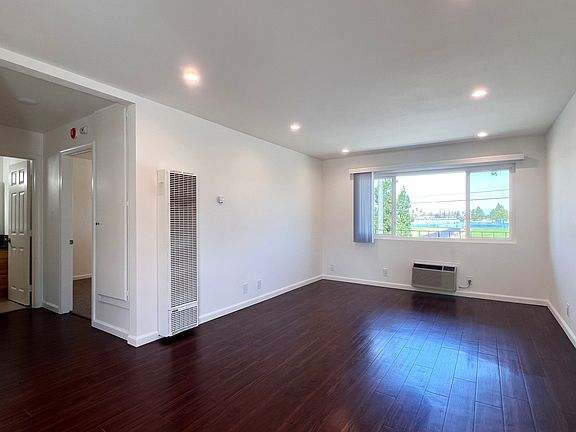 4th image of 6452 Orange Ave APT 9