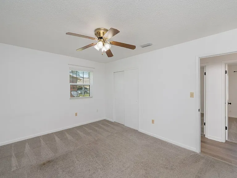 1416 Palm Blvd S — Photo 18