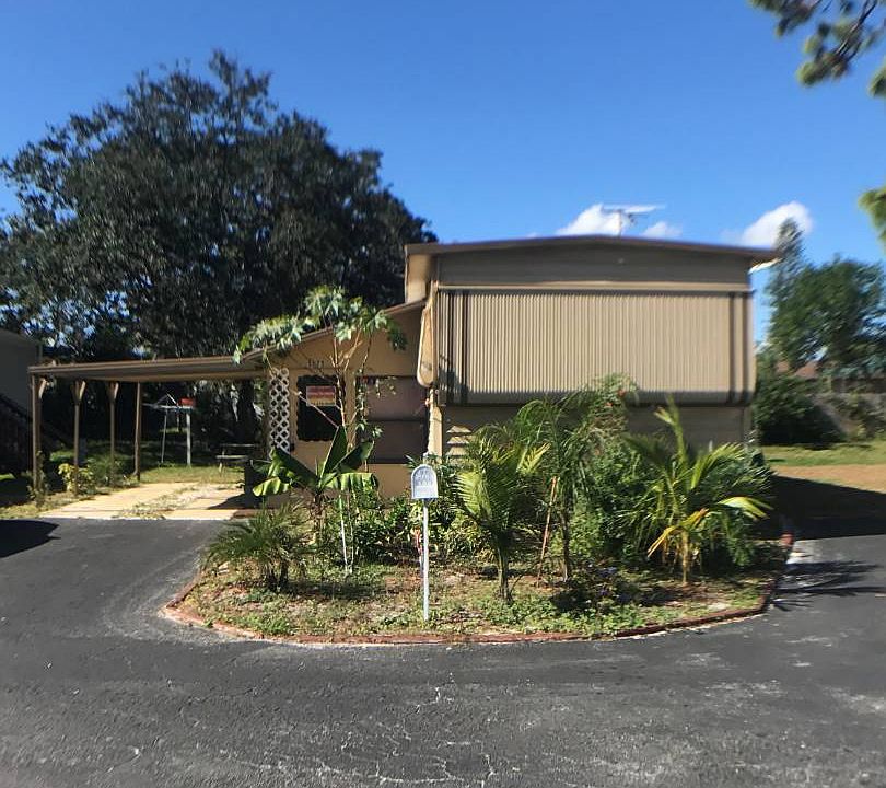 1st image of 5075 Clover Ln