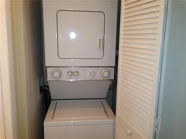 640 Cypress Club Way #J12 — Photo 27