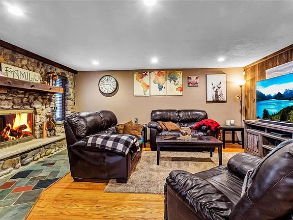 4th image of 301 Iroquois Ave