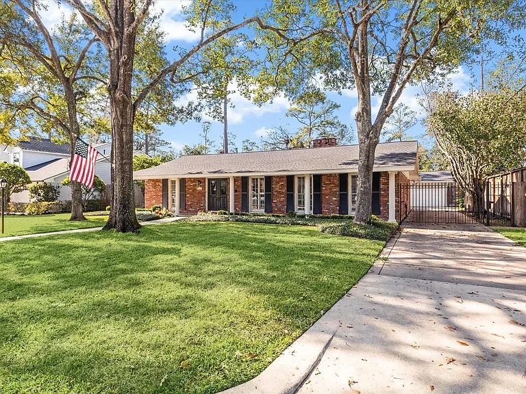 737 Country Ln — Photo 25