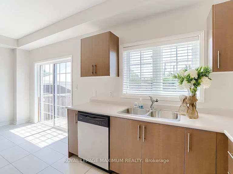 160 Gentile Cir — Photo 15