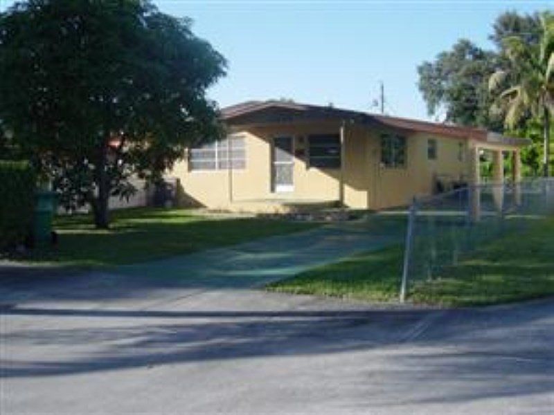 2nd image of 2605 NW 122nd St