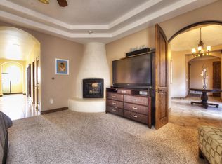 5 Leibel Ct, Los Lunas, NM 87031