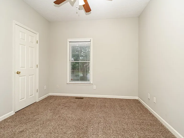 1802 Cascade Ct — Photo 14