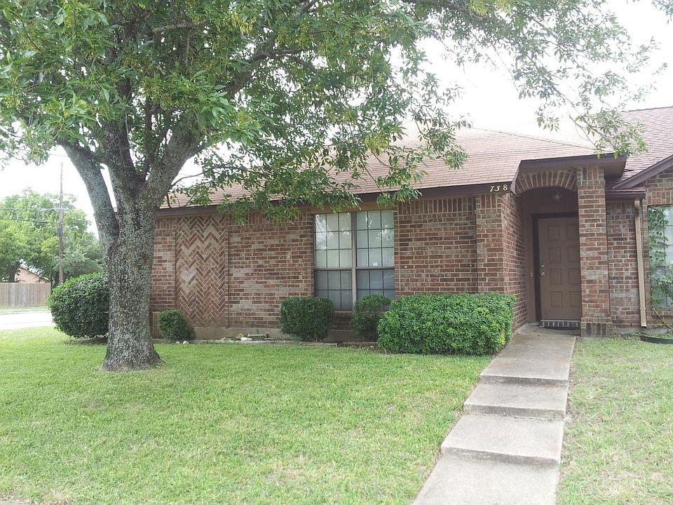 1st image of 738 Lemons St