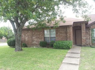 738 Lemons St, Cedar Hill, TX 75104