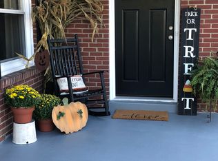 2313 Amsterdam Rd, Villa Hills, KY 41017