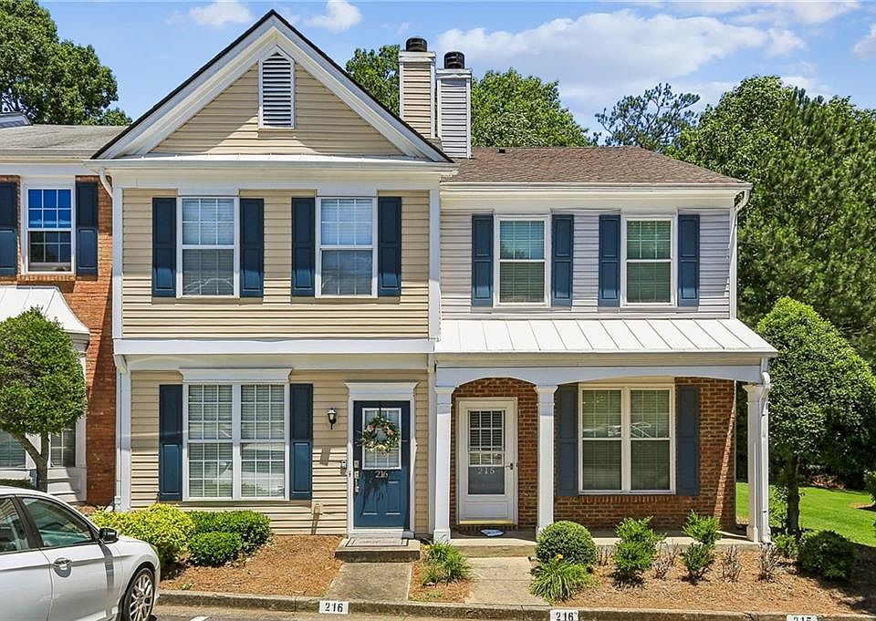 1st image of 216 Buckland Dr