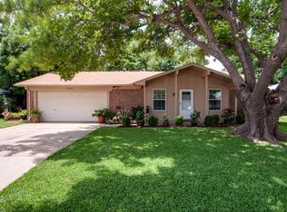 5517 Galway Ln, North Richland Hills, TX 76180