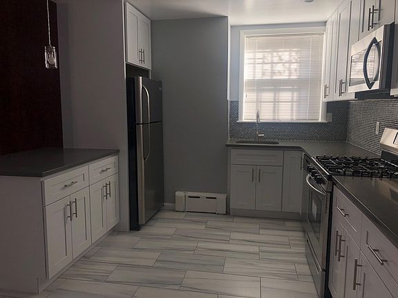 5th image of 2300 Delancey Pl APT 1