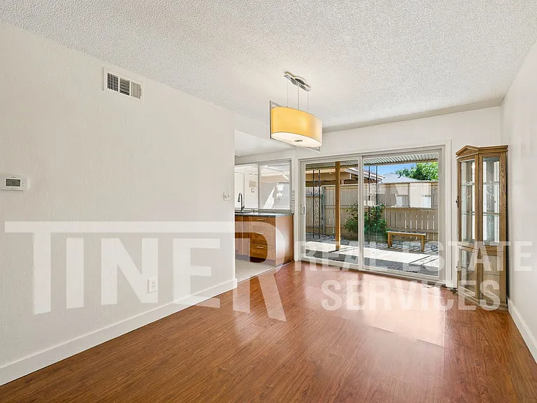 6060 Via Casitas — Photo 7
