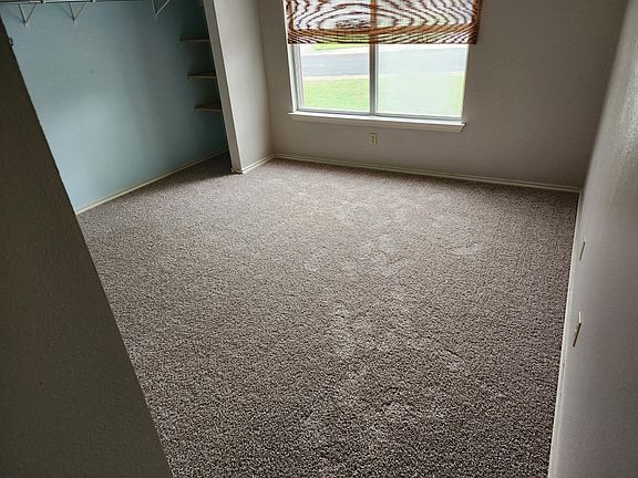 4th image of 6811 Honeyridge Ln