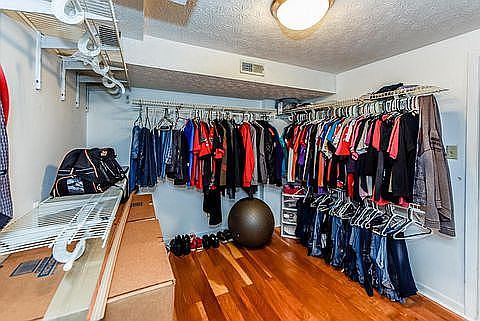 Walk in closet,  
