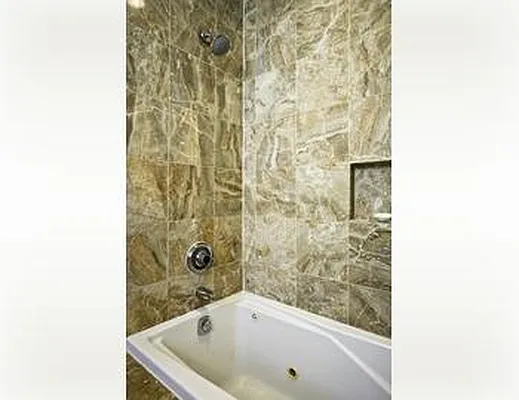 Rented by Nest Seekers International | media 38