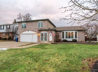 213 N Brier Rd, Amherst, NY 14228