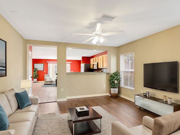 3rd image of 10909 Johanna Ave