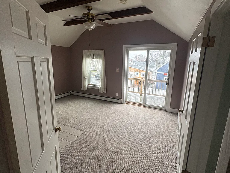 121 Sylvan St #C — Photo 10