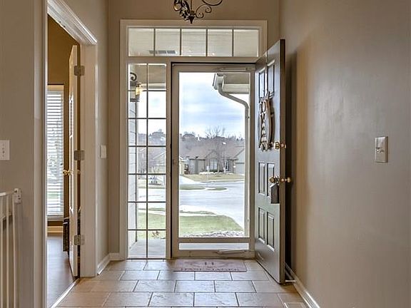 3rd image of 4010 N 163rd Cir